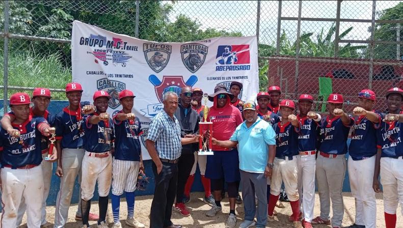 Los Buitres de Villa Mella logran el bicampeonato de "La Batalla de las Fieras"