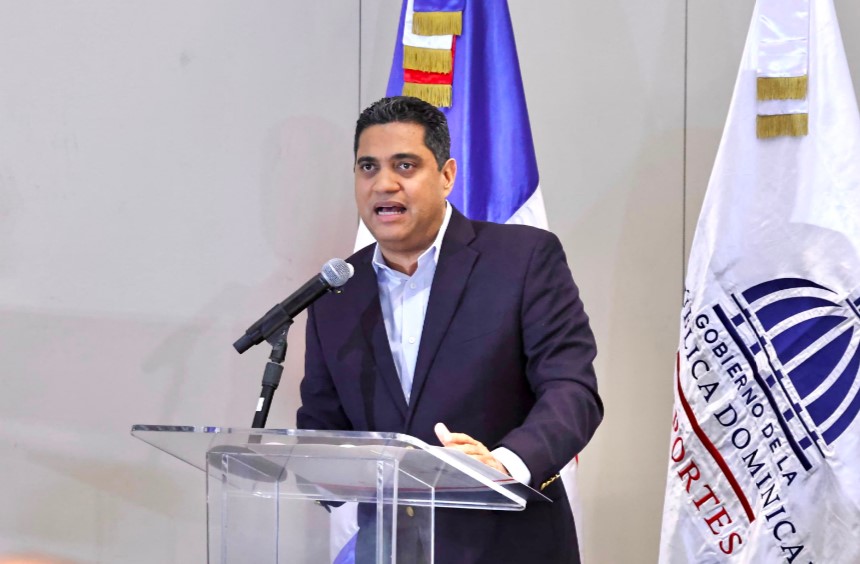 Kelvin Cruz anuncia incentivos para medallistas de Juegos Centroamericanos y del Caribe