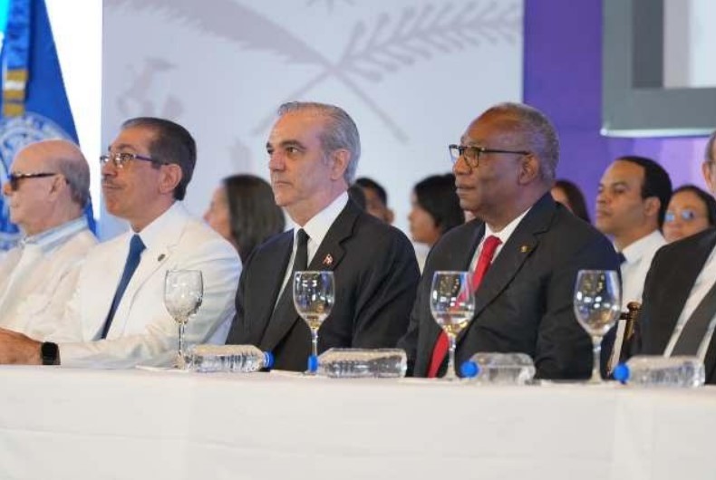 Jorge Asjana David asume como rector decidido a modernizar e internacionalizar la uasd con el apoyo del gobierno
