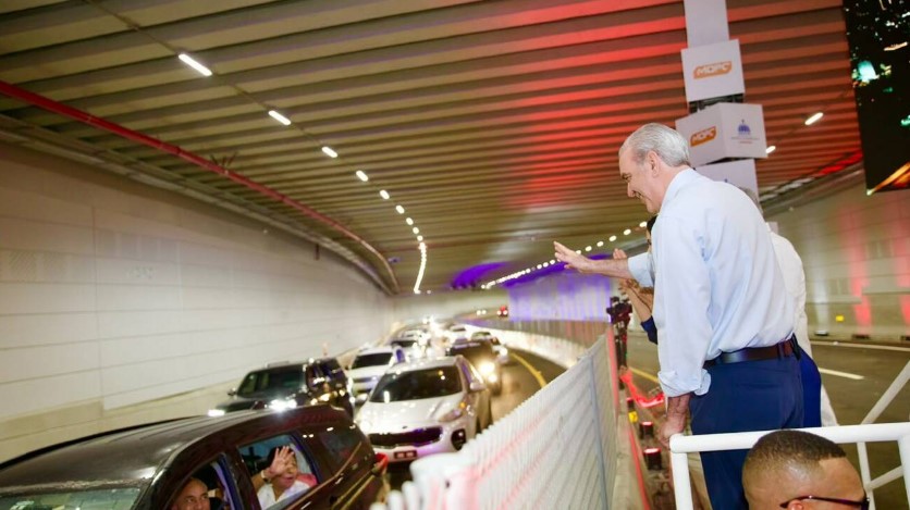 Presidente Abinader inaugura túnel de la plaza de la Bandera