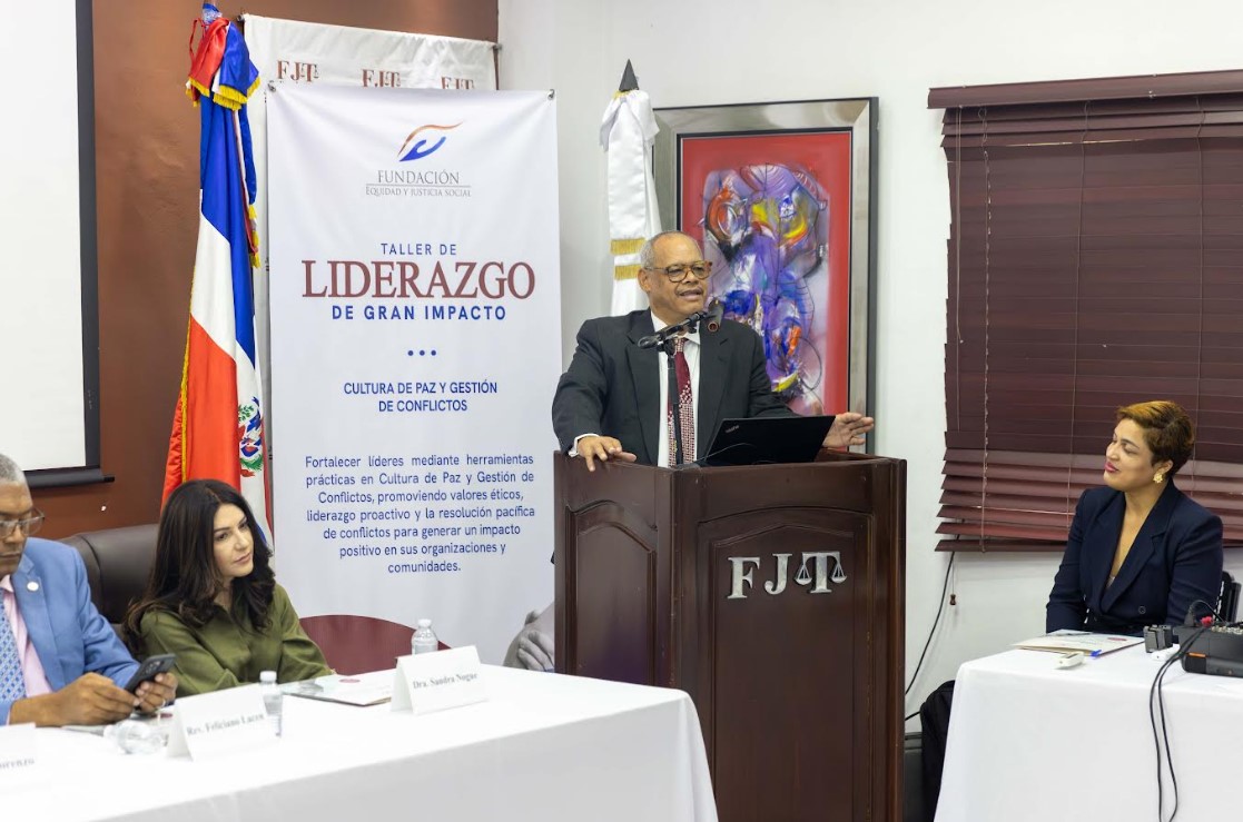 El presidente de la Fundación Equidad y Justicia Social (FEJUS), reverendo Fidel Lorenzo