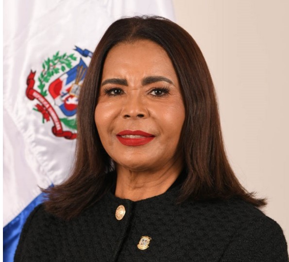 La diputada del partido Fuerza del Pueblo por la provincia de Azua, Nurca Nieves Luciano Jiménez de Galván