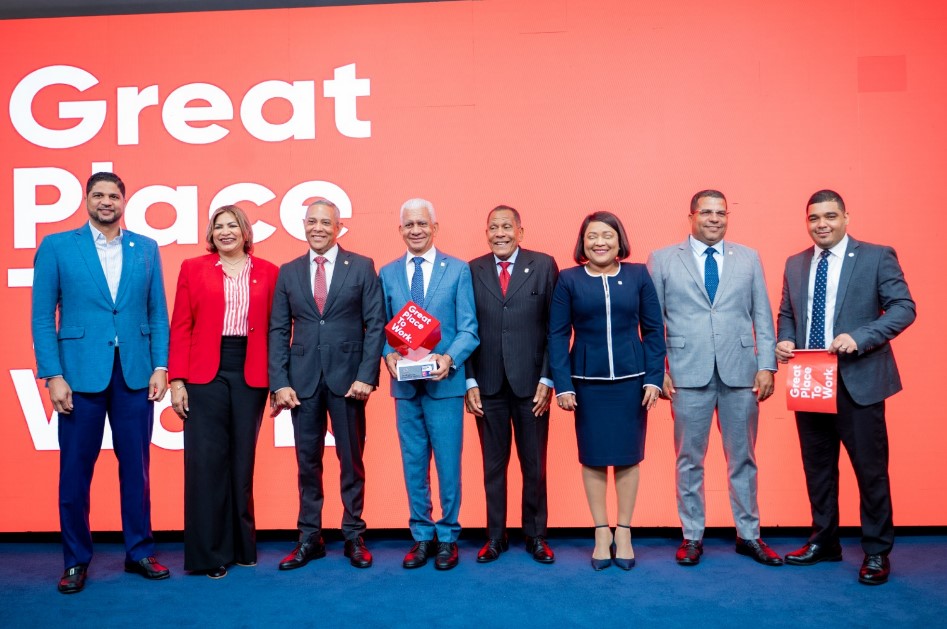 Senado de la República recibe certificación “Great Place To Work” que lo acredita como un gran lugar para trabajar