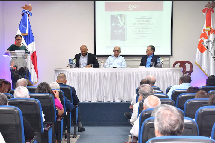 Archivo General de la Nación presenta Pensando la Democracia, de Wilfredo Lozano