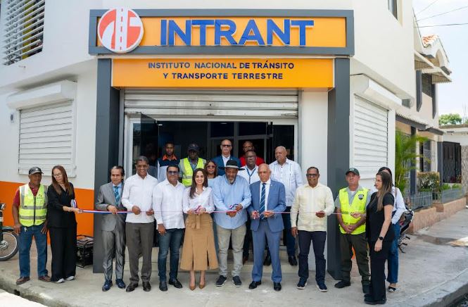 INTRANT abre por primera vez oficinas de licencias en Montecristi y Dajabón