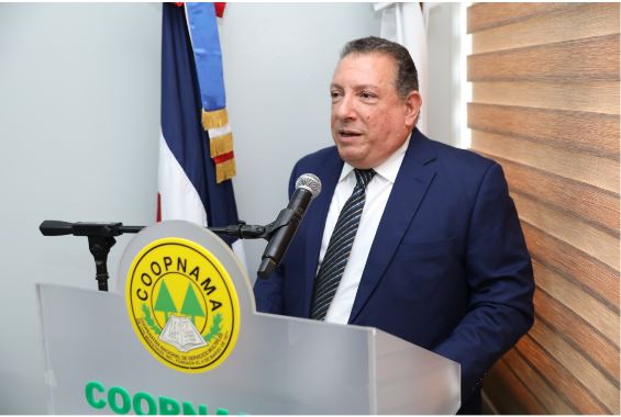 Prof. Santiago Portes, presidente de COOPNAMA