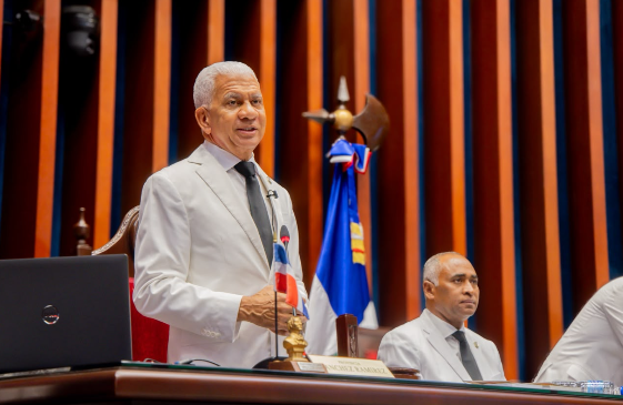 Ricardo de los Santos, presidente del Senado de la RD