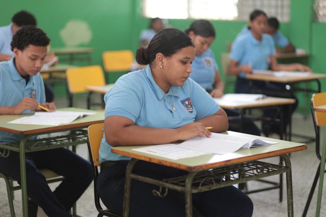 Ministerio de Educación convoca a cerca de 28 mil estudiantes para la segunda convocatoria de las Pruebas Nacionales 2026