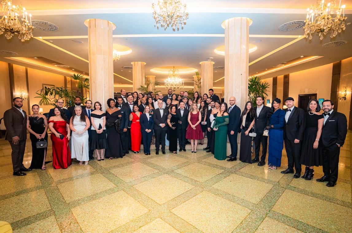El Embajador celebra Cita de Amor Royal Hideaway 2026 junto a las parejas que confiaron en el hotel para celebrar sus bodas