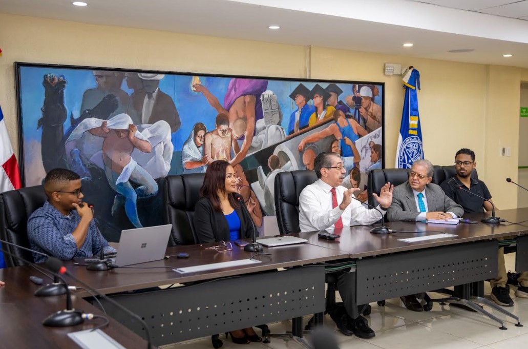 UASD fortalece procesos de calidad con nueva herramienta tecnológica para evaluación institucional