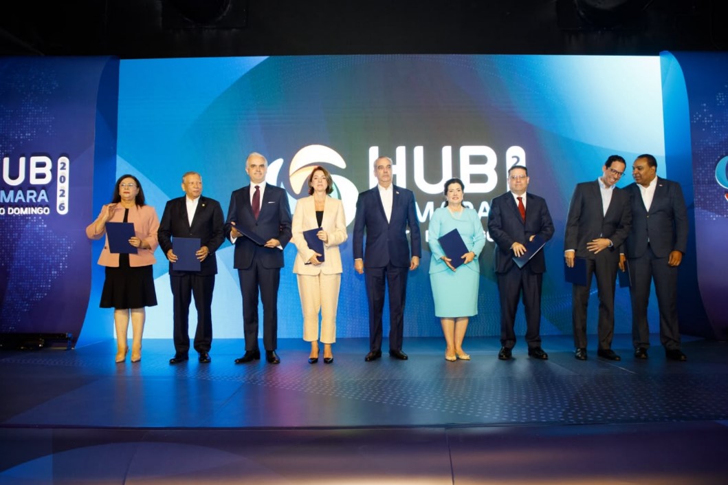Gobierno dominicano y Amazon Web Services lanzan programa de 50 mil becas para capacitar en inteligencia artificial y computación en la nube
