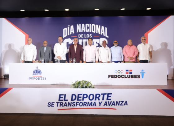 Ministro Kelvin Cruz celebra por todo lo alto el Día Nacional de los Clubes
