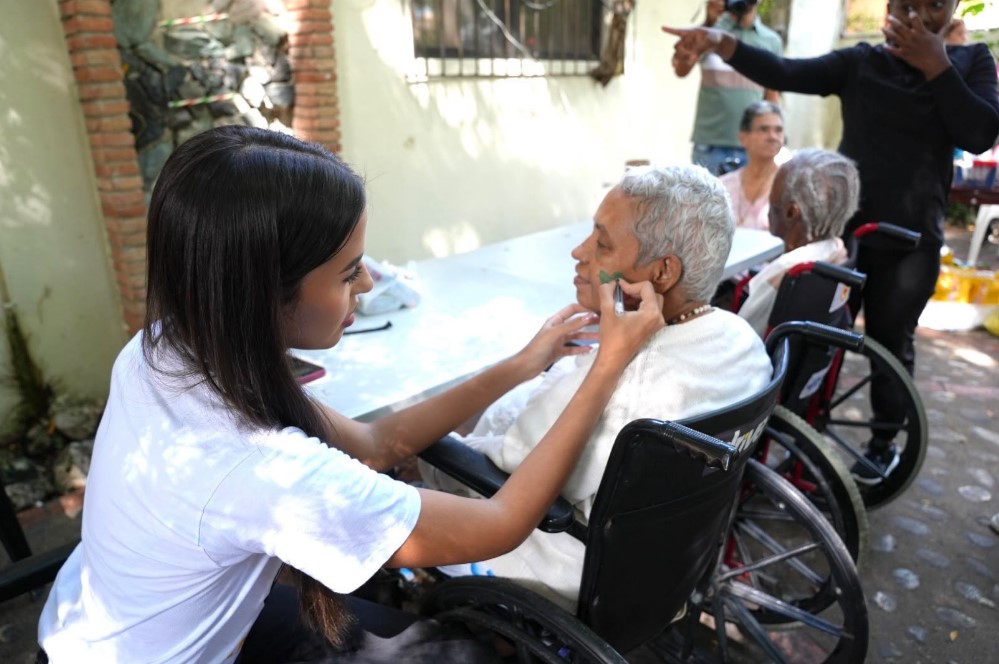 Fundación “Red Rutas Alegres” realiza actividad de apoyo a adultos mayores