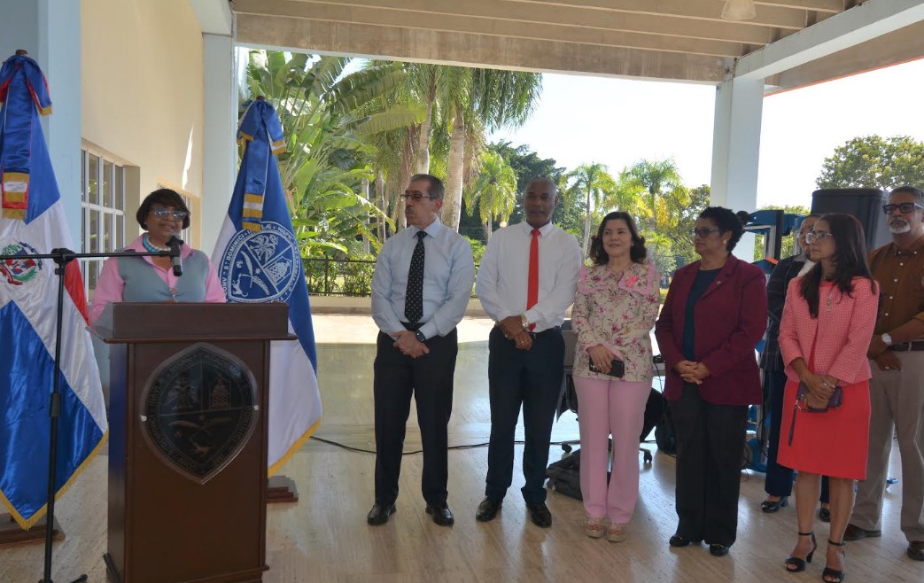UASD y SNS inician campaña nacional “RDROSA” para promover la detección temprana del cáncer de mama y próstata