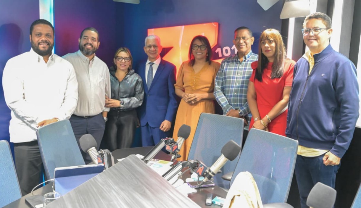 Ricardo de los Santos propone debate de ideas entre aspirantes presidenciales del PRM
