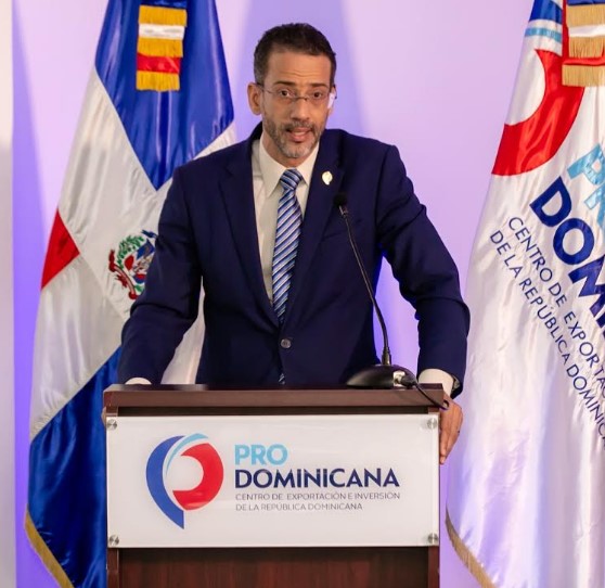 República Dominicana consolida su crecimiento en inversión extranjera y exportaciones: IED supera los US$4,525 millones y exportaciones aumentan 14%