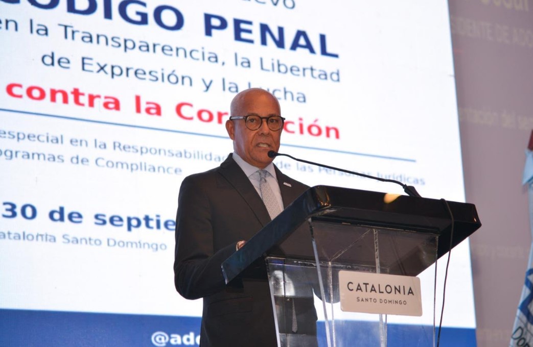 Julio César De la Rosa Tiburcio, presidente de ADOCO