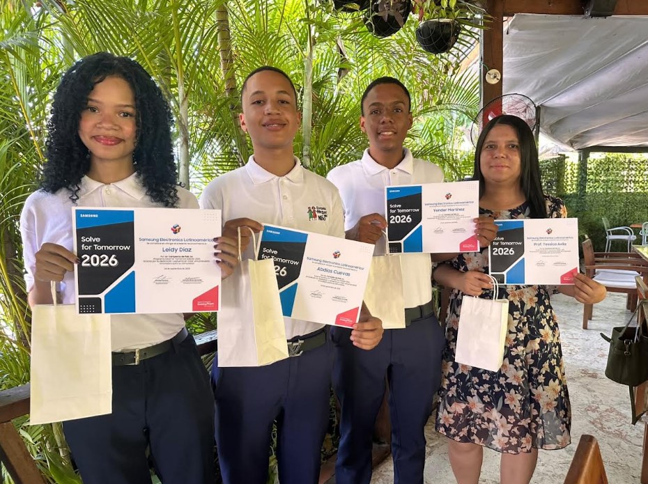 Talento juvenil nacional: equipo de República Dominicana está en la final regional de Solve for Tomorrow 2026
