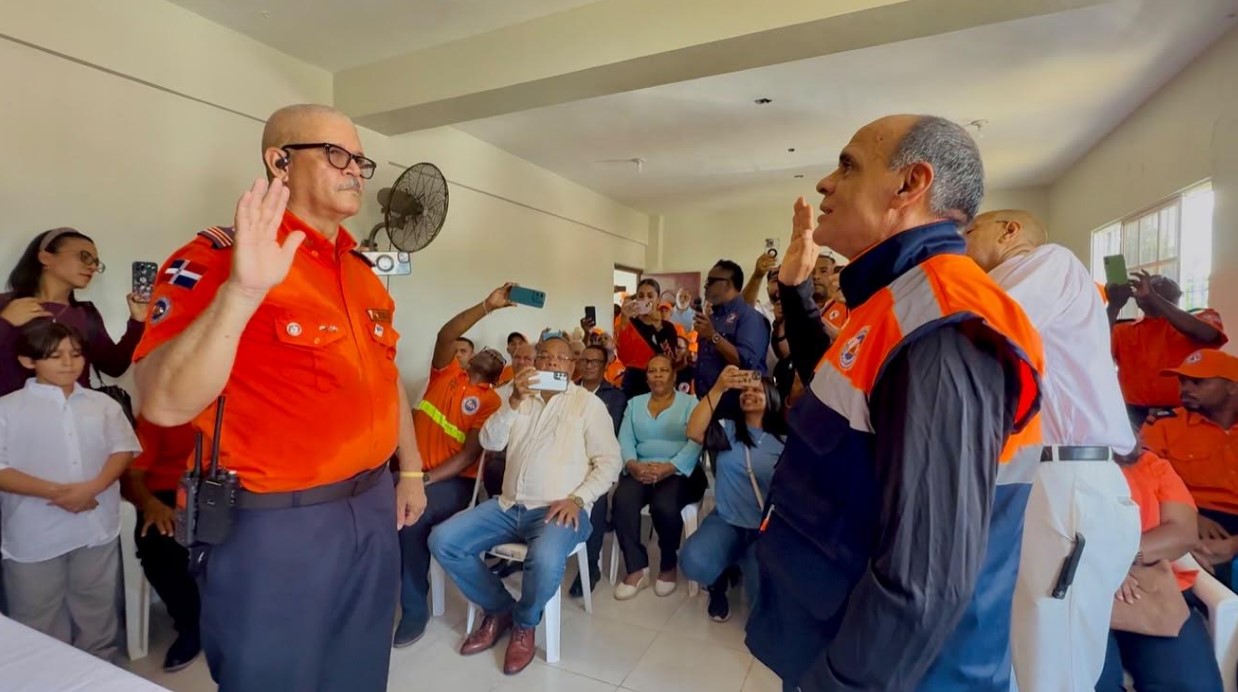 El director ejecutivo de la Defensa Civil, Carlos Paulino