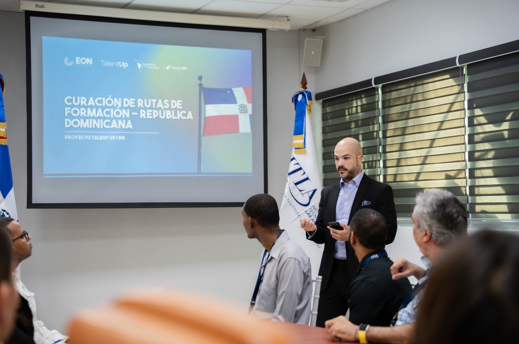ITLA impulsa rutas de formación para fortalecer las competencias digitales de la industria