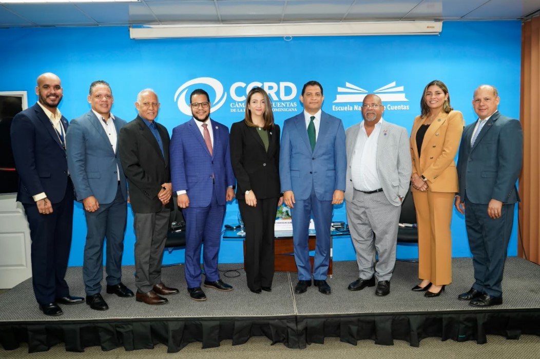 Cámara de Cuentas analiza “Mapas de Pobreza de la República Dominicana” para fortalecer el control del gasto social