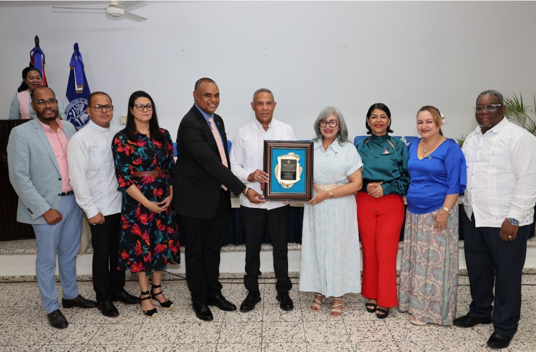 UASD celebra simposio sobre autismo y TDAH dedicado al senador Franklin Romero