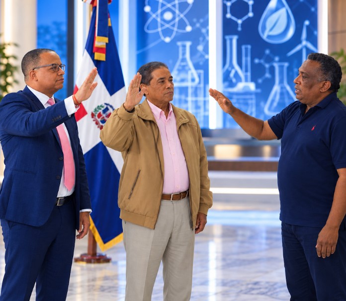 Sociedad Dominicana de Ingenieros Químicos designa a Frank Segura asesor de su Consejo Directivo